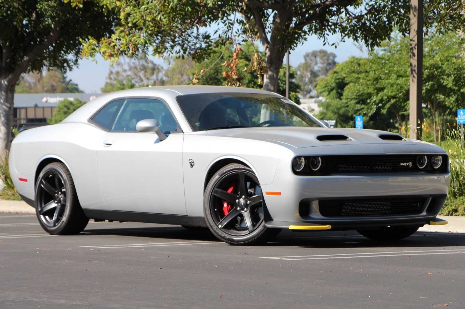 Dodge Challenger 20